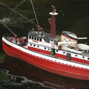 Meet your Posher, Leo